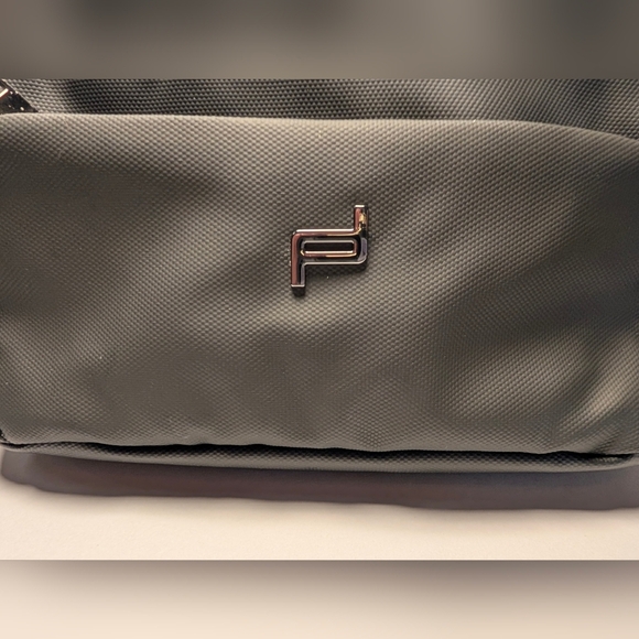 New Lufthansa First Class Amenity Kit W/ PJs & Augustinus Bader Products - Picture 6 of 9